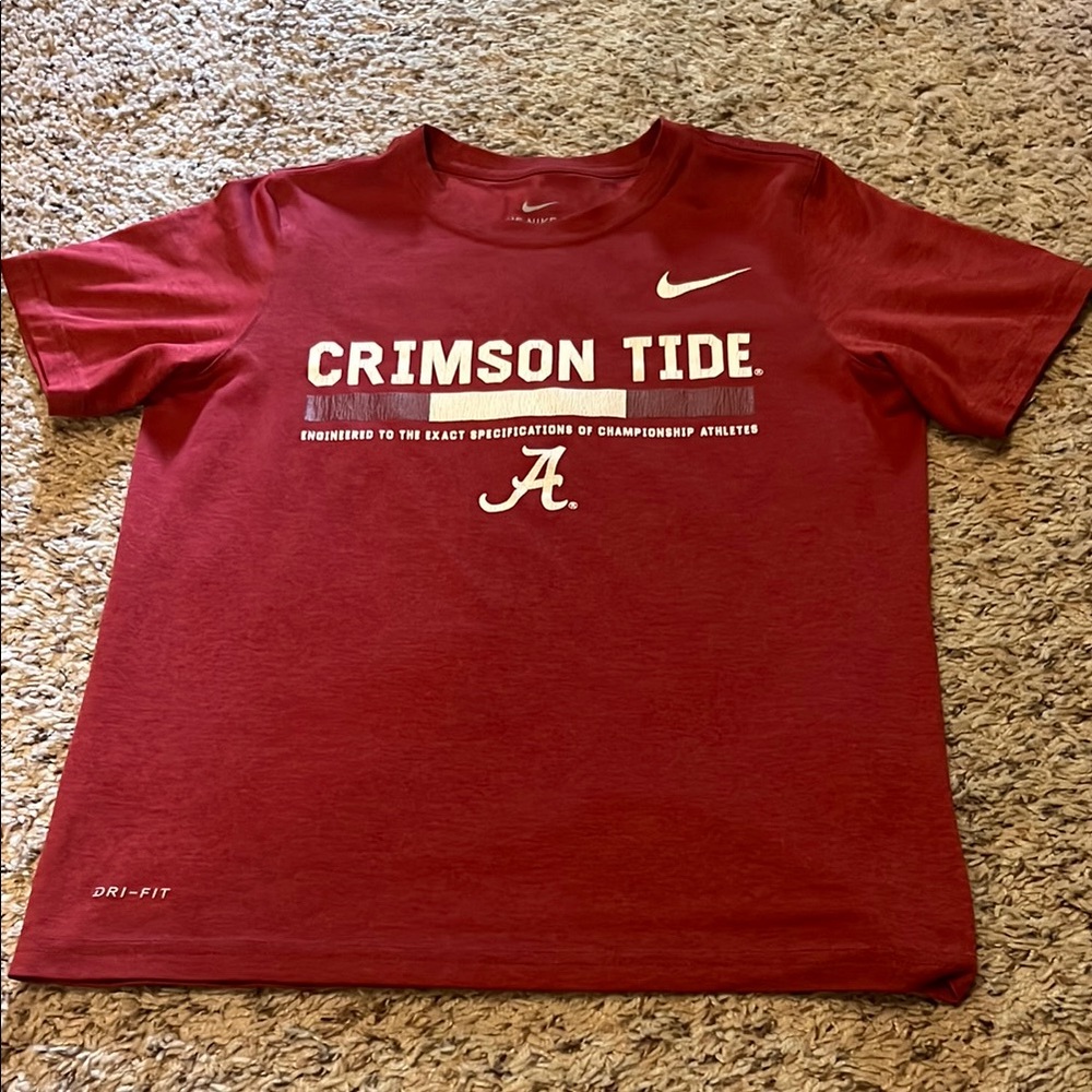 Boys Crimson Tide Red Nike Short Sleeve T-Shirt Size M